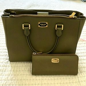 Olive Green Mk Set